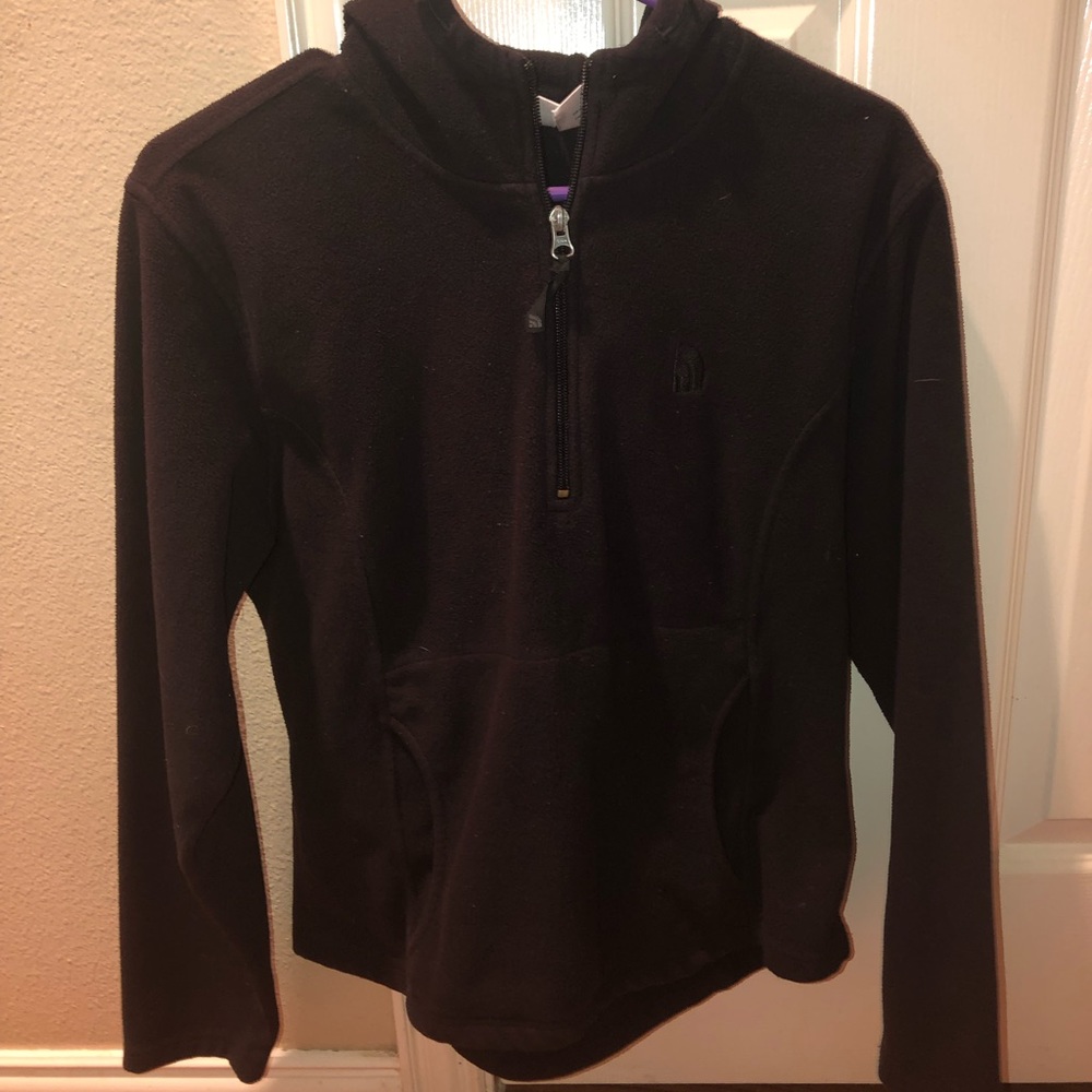Black North Face quarter zip Large
